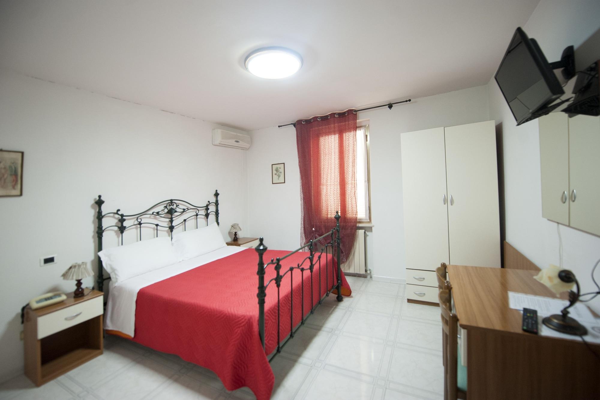 Hotel Athena Сполето Екстериор снимка