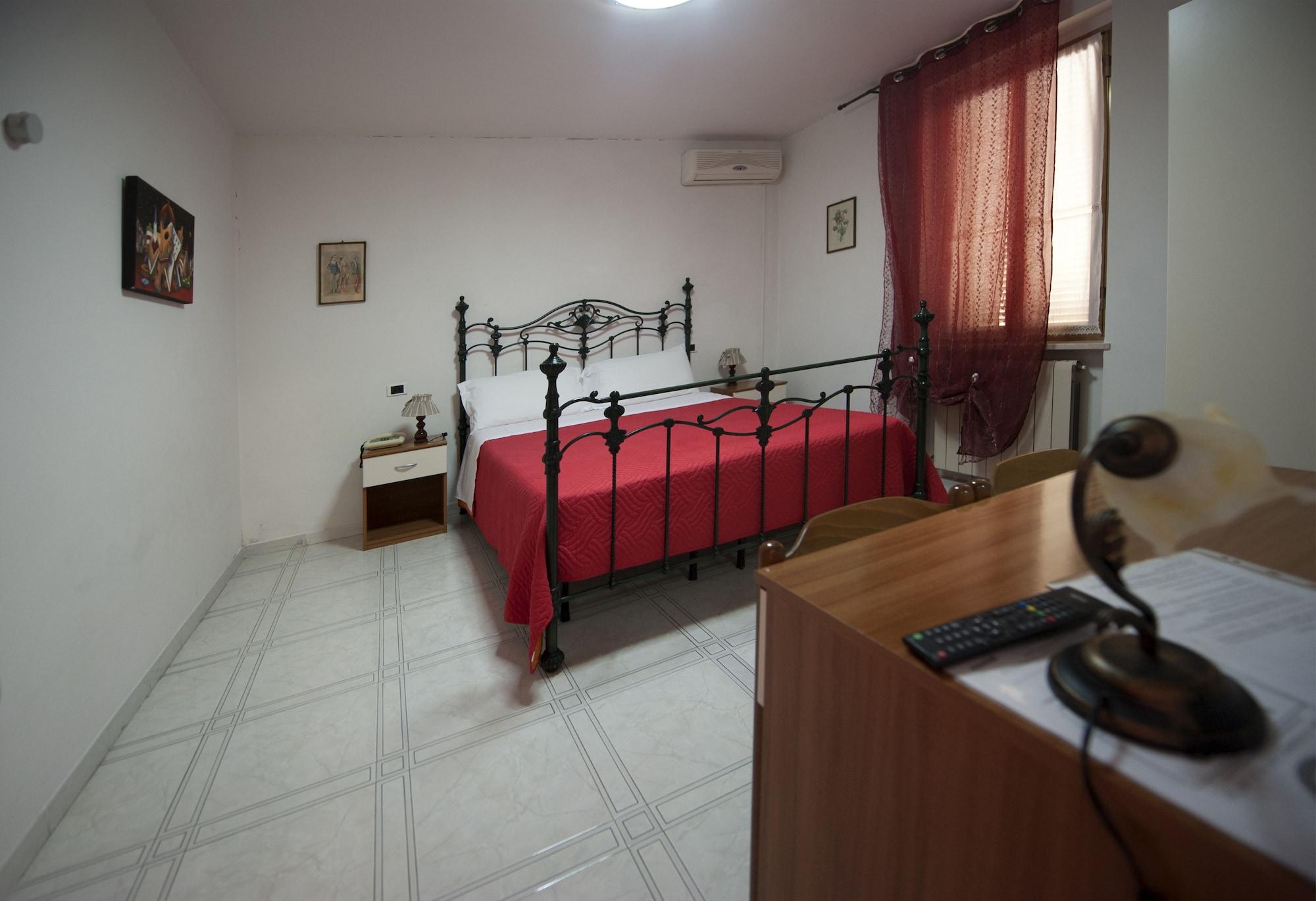 Hotel Athena Сполето Екстериор снимка
