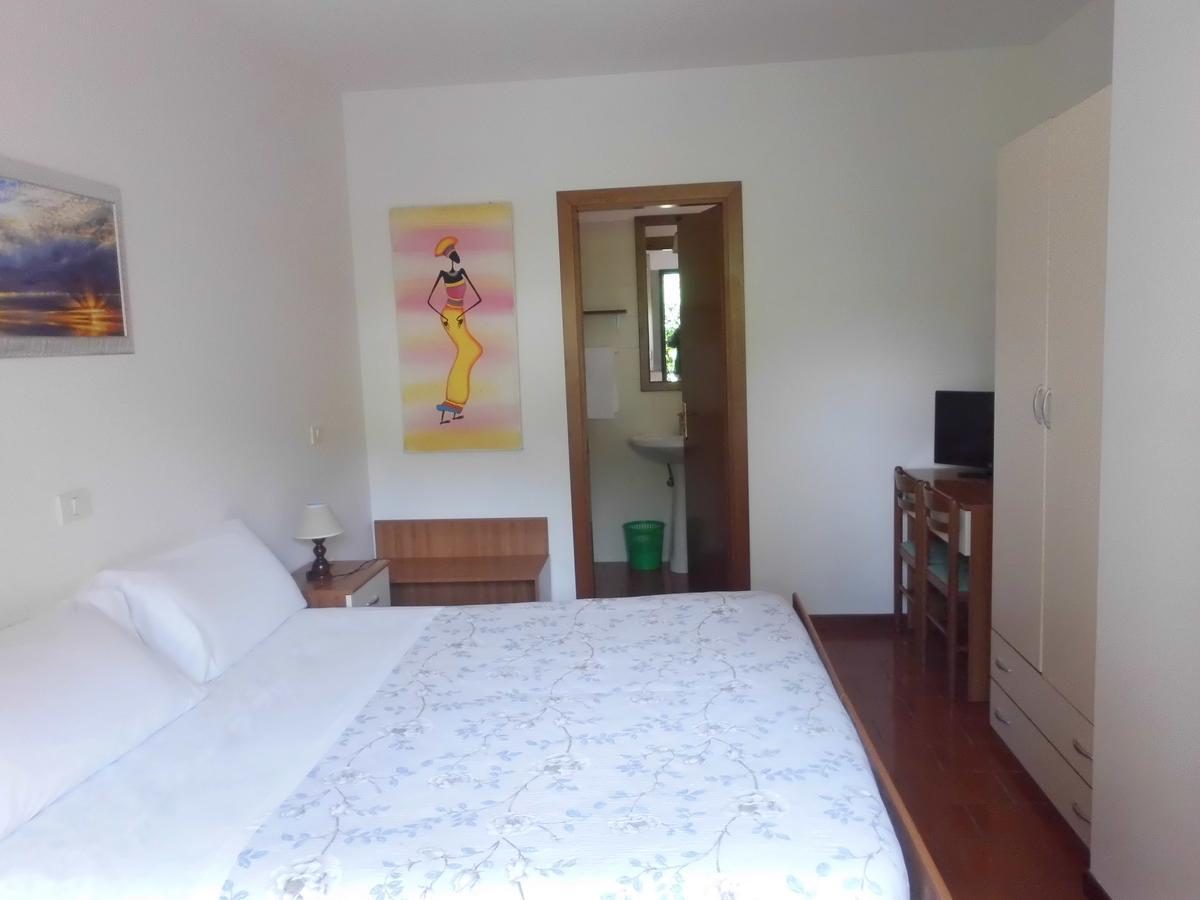 Hotel Athena Сполето Екстериор снимка