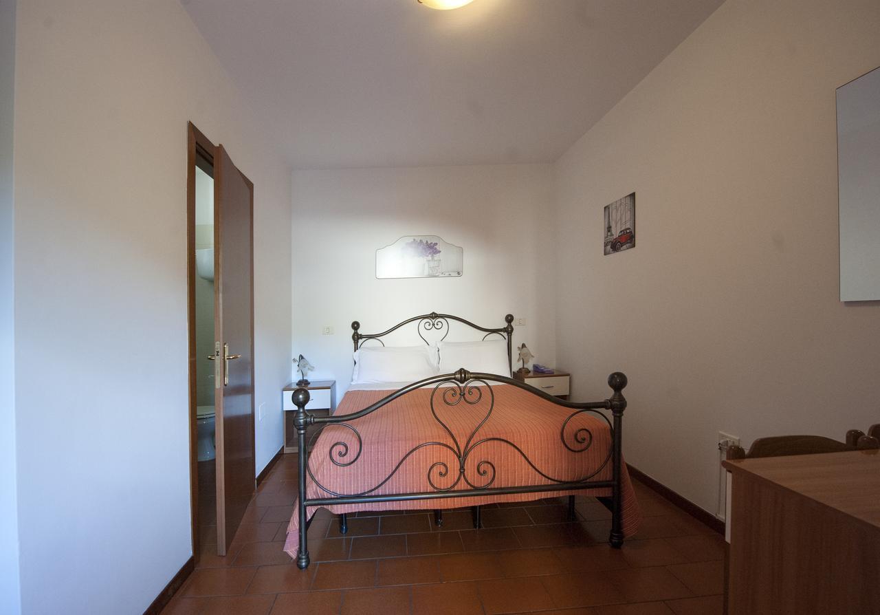 Hotel Athena Сполето Екстериор снимка